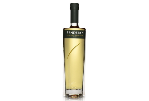 Penderyn-peated-alambic-avranches-fougères