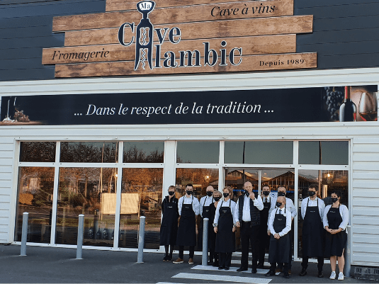 equipe alambic dehors
