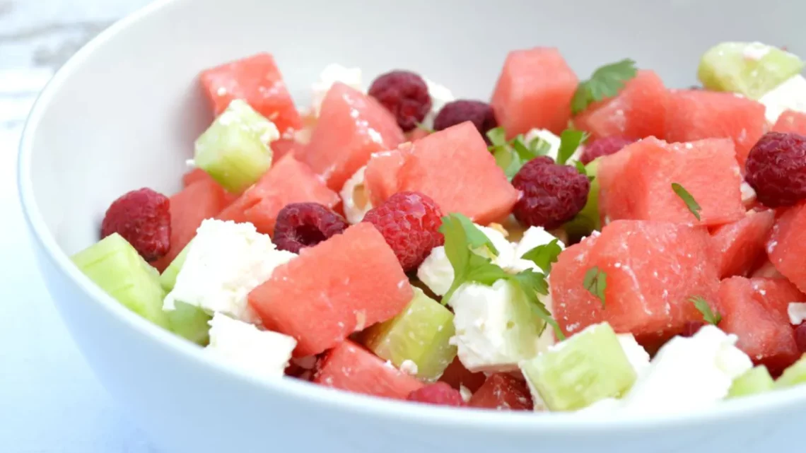 Salade d’été, vinaigrette au vinaigre à la pulpe de framboise ma cave alambic avrancges fougeres